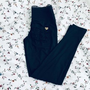 Black beauty super active ‘cute booty’ legging